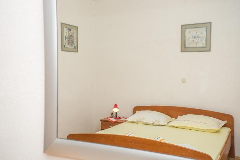 Apartments Nuic - image 4