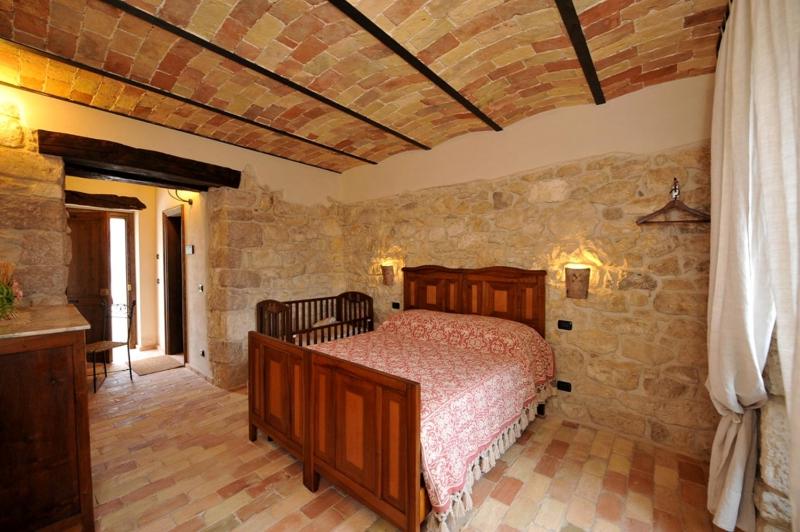 Triple Room image 1