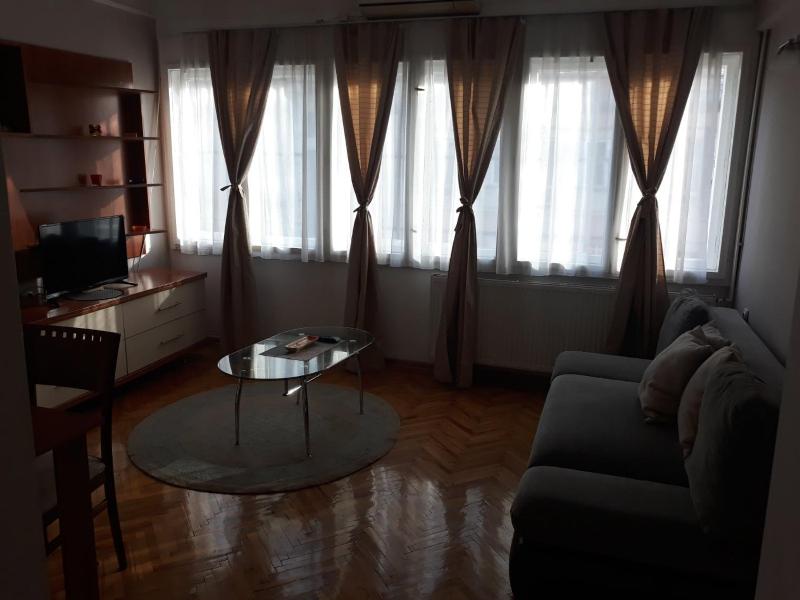 Deluxe Family Room image 4
