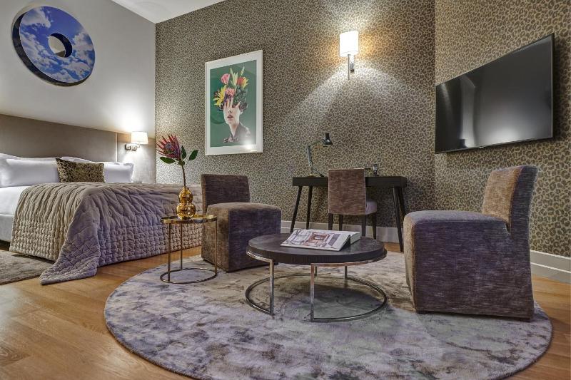 Junior Suite image 4