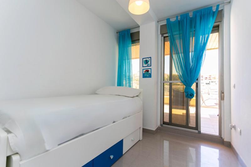 Big Terrace Apartment Cullera - image 12