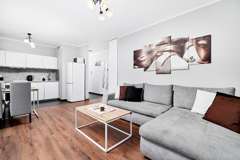 Apartment Wroclaw Sikorskiego with FREE GARAGE by Renters Prestige - image 11