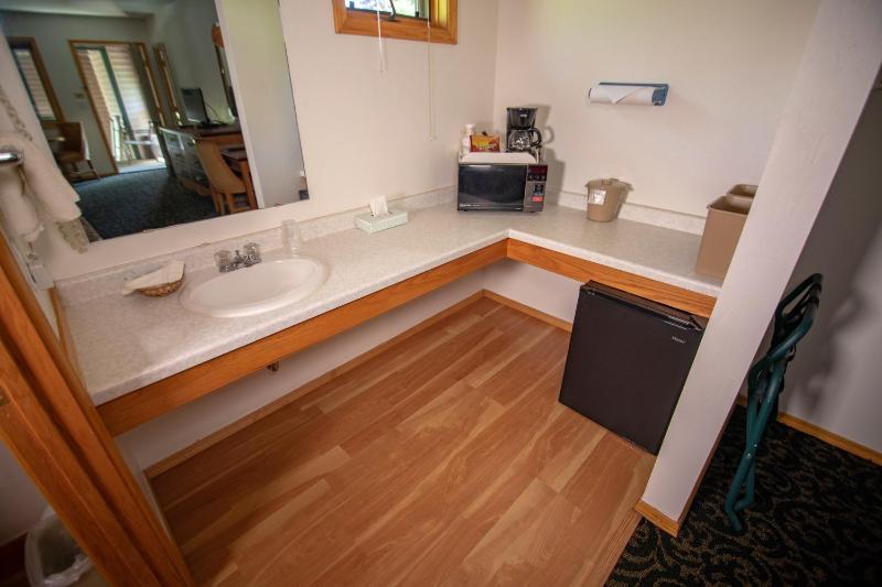 King Room image 3