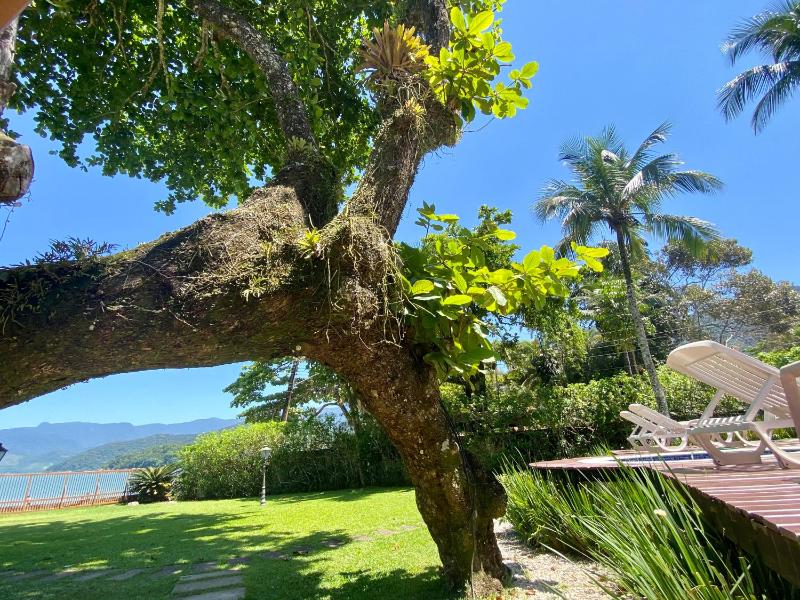 Magnífica casa pé na areia 4 suítes c/ ar e piscina - image 35