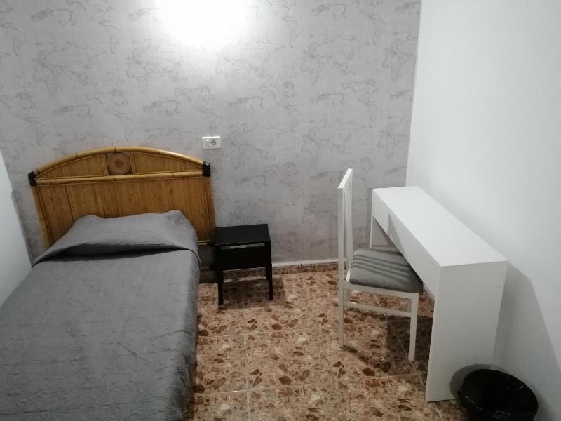 Alcaravaneras Hostel - image 35