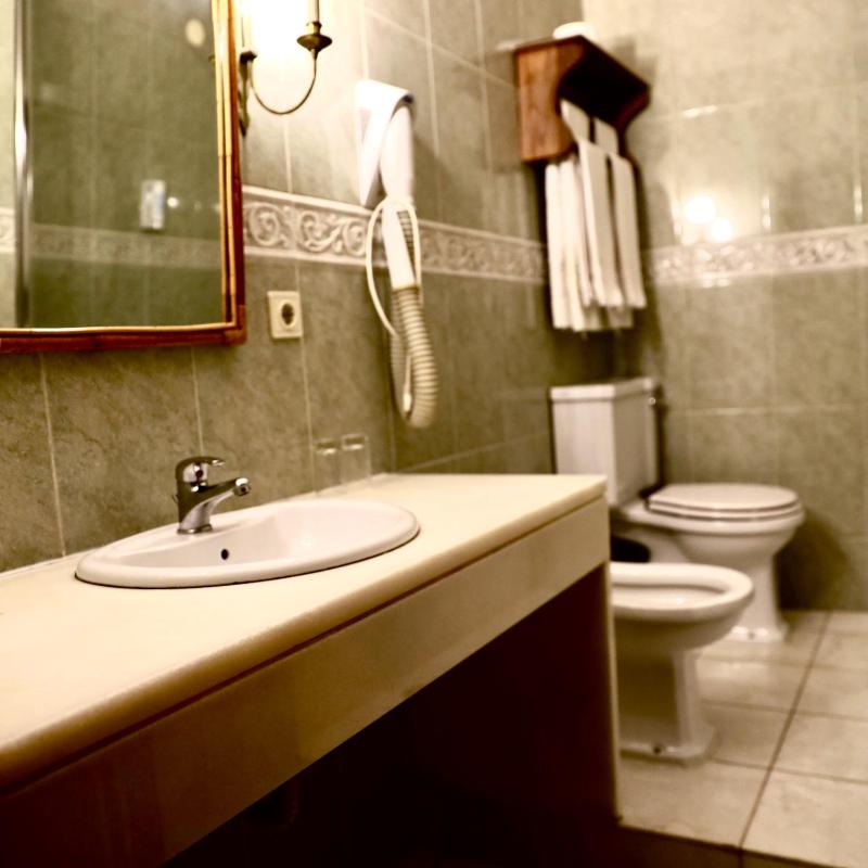 Suite with Balcony image 2