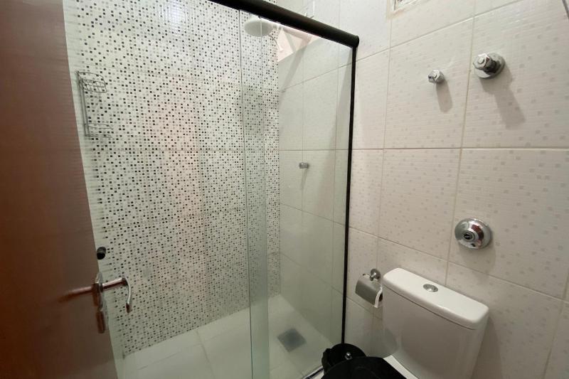 Magnífica casa pé na areia 4 suítes c/ ar e piscina - image 12