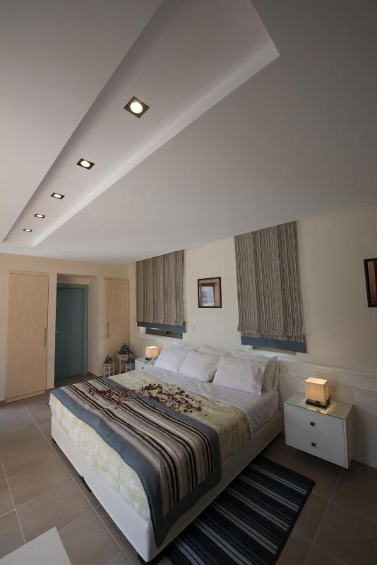 Mantinia Bay Hotel - image 31