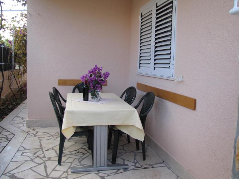 Apartments Škarpa 1601 - image 4