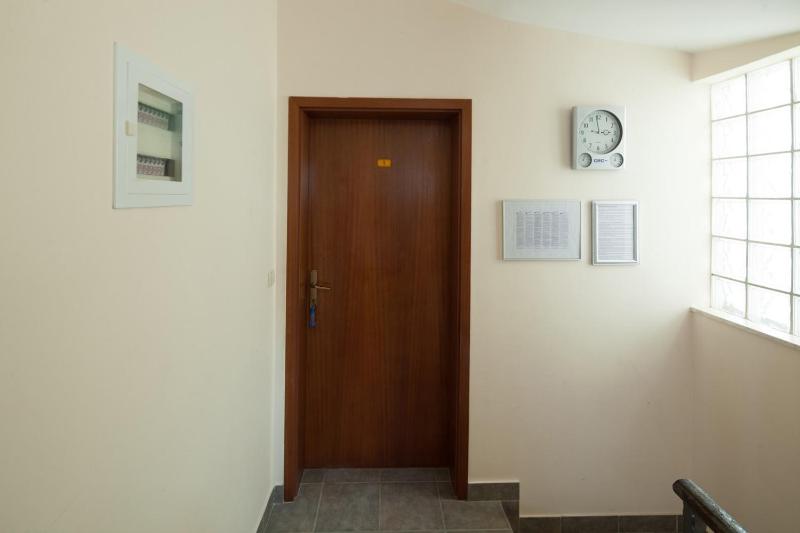 Apartment image 3