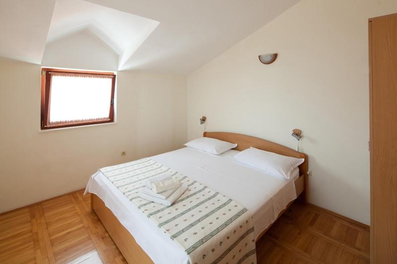 Apartment image 4