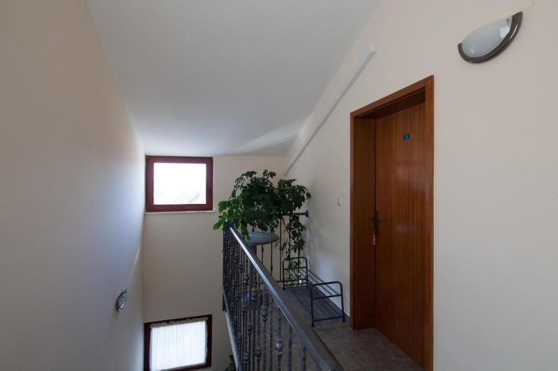 Apartment image 3