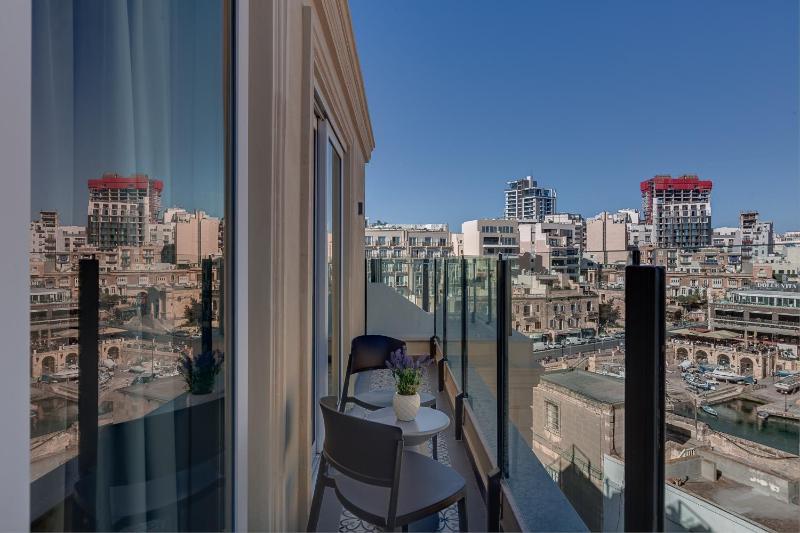 123 MAINSTREET boutique hotel - image 10