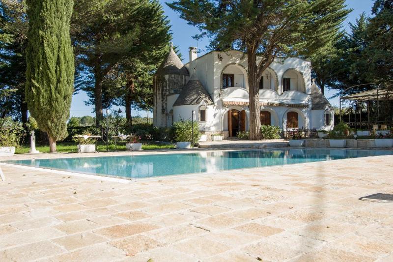 Trulli Serralta by BarbarHouse Images