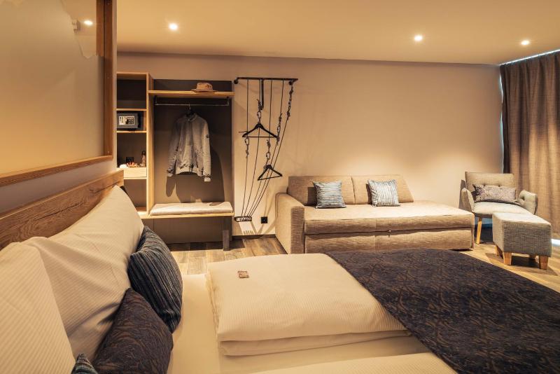 Premium Double Room Panorama image 2