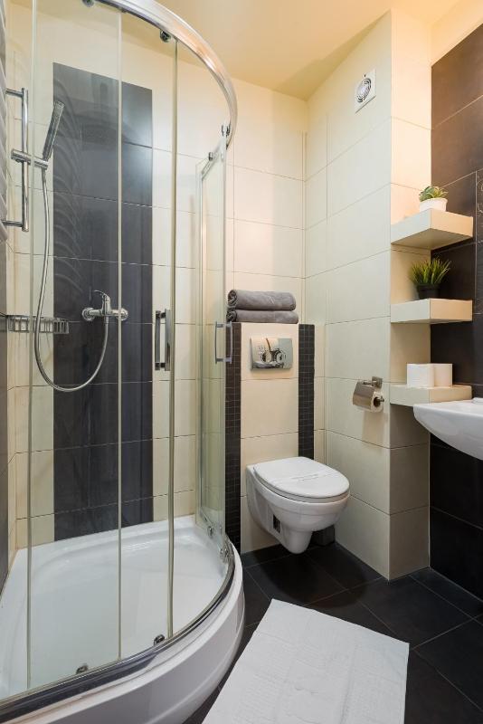 Double Room image 1