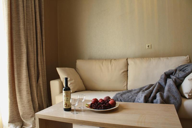 Honeymoon Suite with Fireplace and Forest View image 3