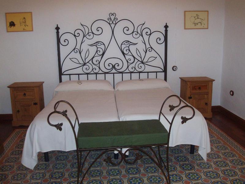 Double or Twin Room image 4