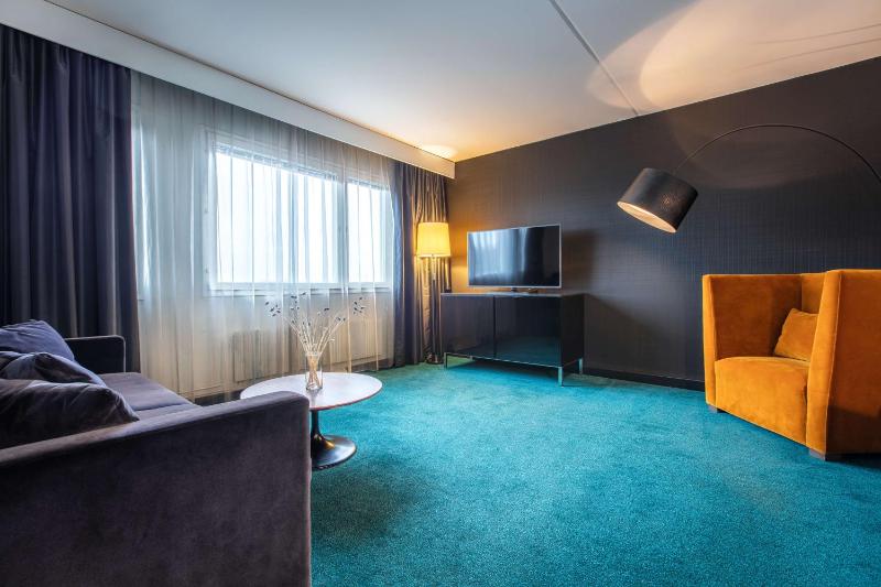 Junior Suite image 2
