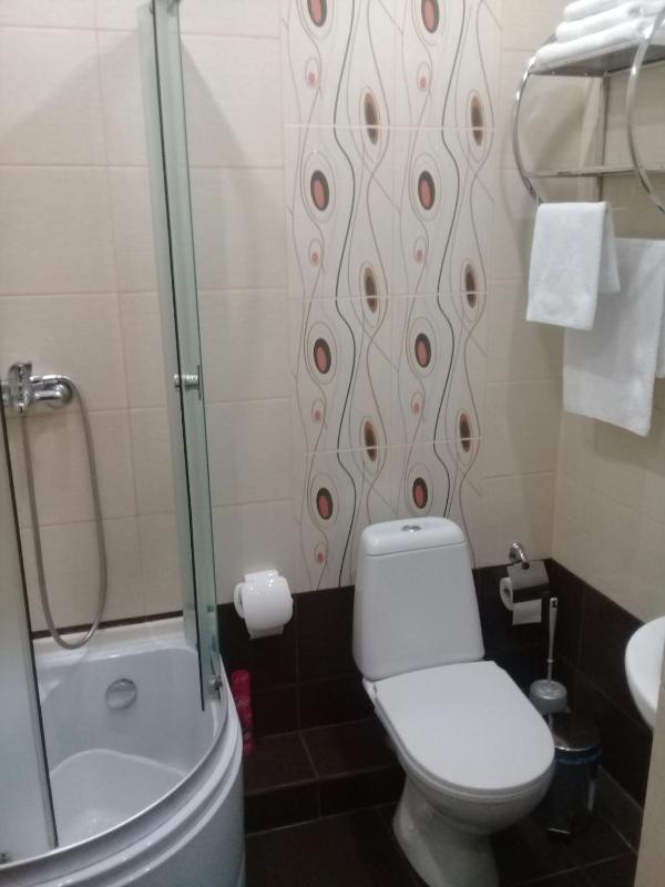 Twin Room image 3
