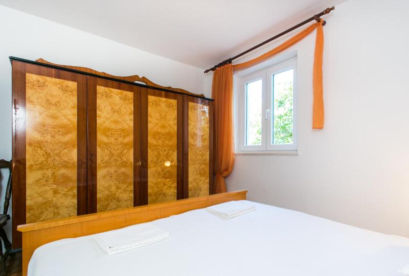 Double Room image 3