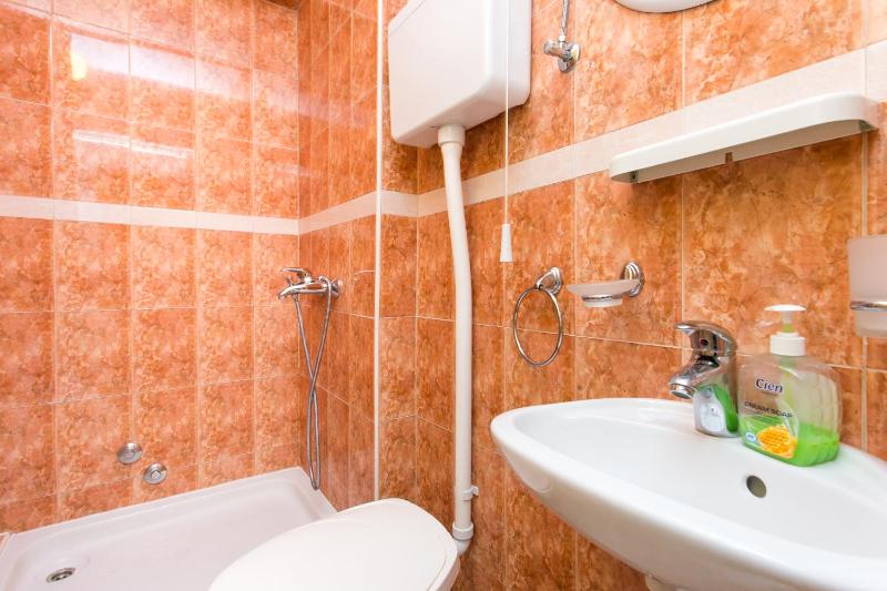 Double Room image 2