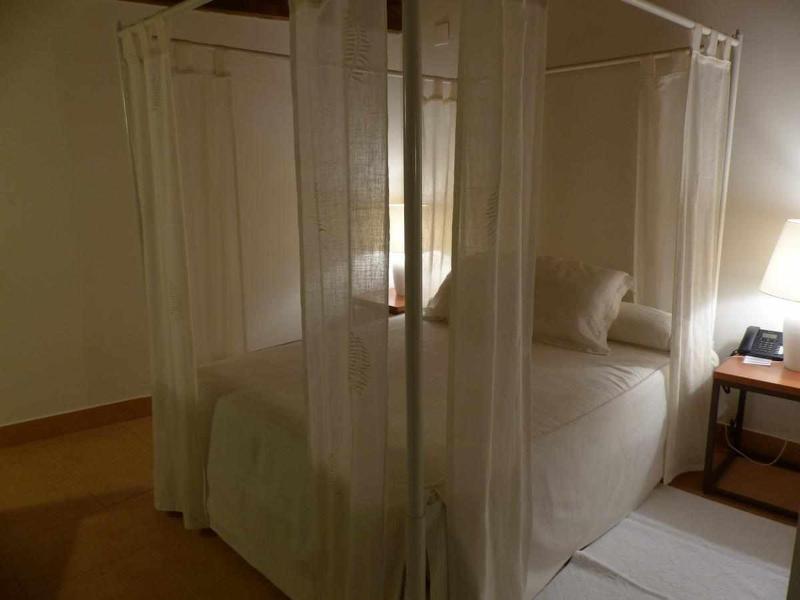 Triple Room with Bath image 3