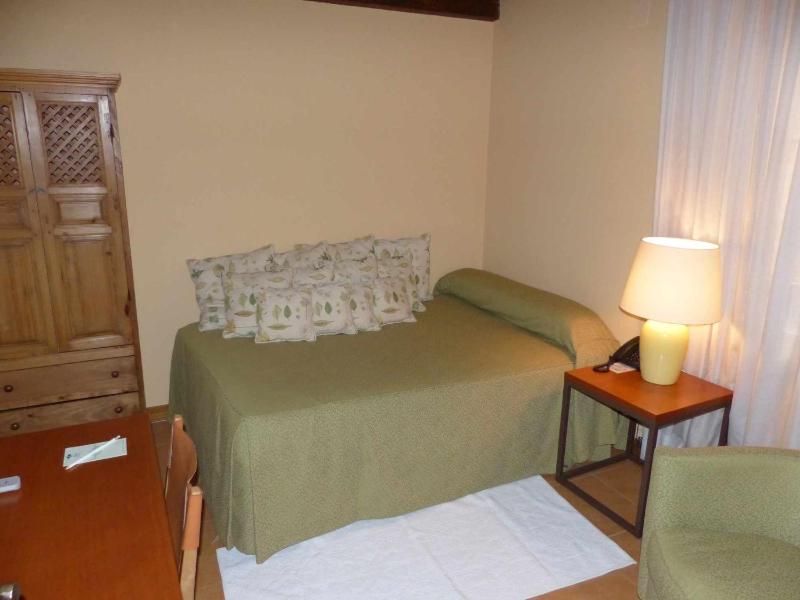 Single Room image 2