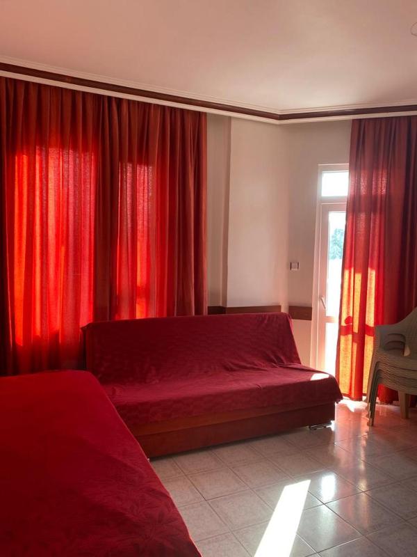 One-Bedroom Apartment (4 Adults) image 2