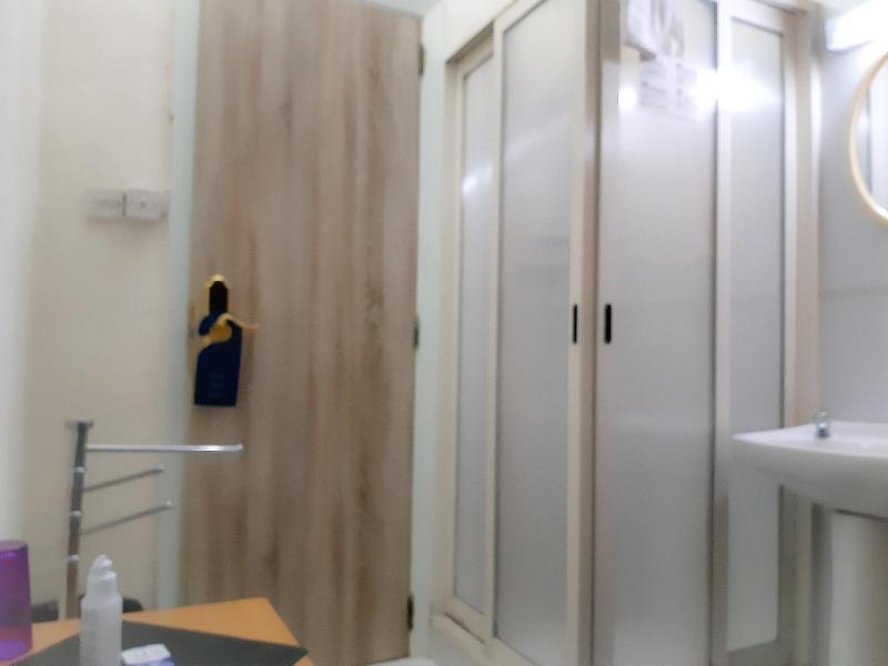 Standard Single Room image 2