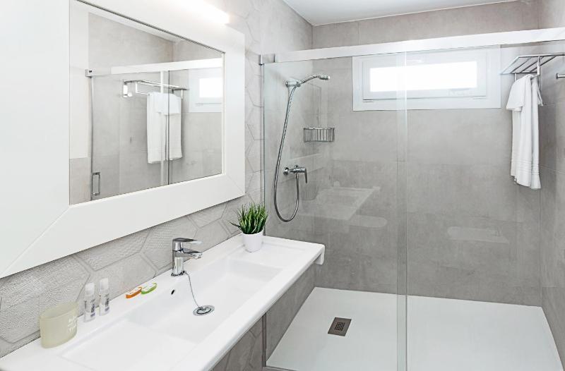 Superior Apartment image 4