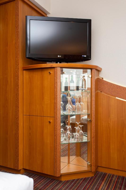 Standard Single Room image 3
