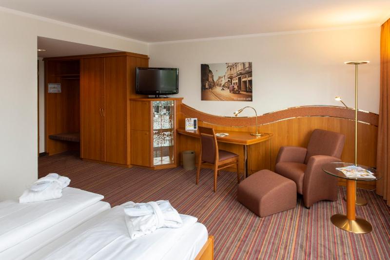 Comfort Double Room image 4