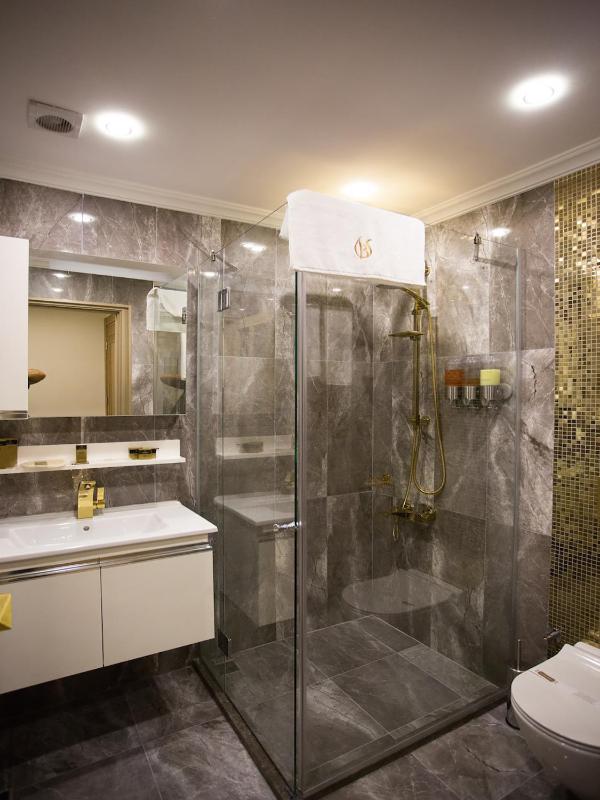 Bonne Sante Hotel - image 13