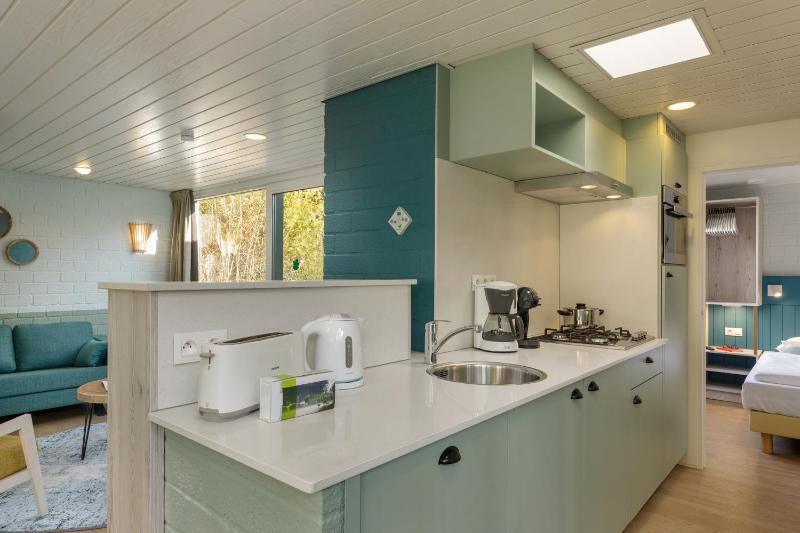 Superior Bungalow image 3