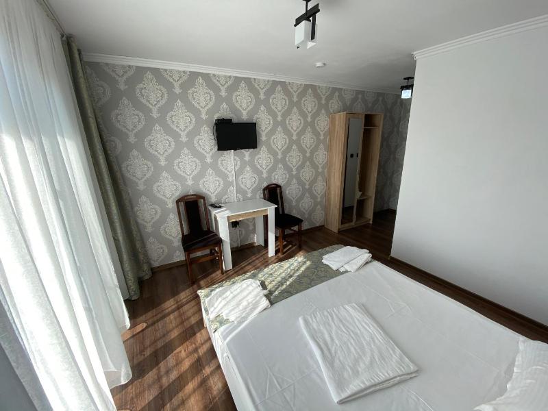 Double or Twin Room image 1