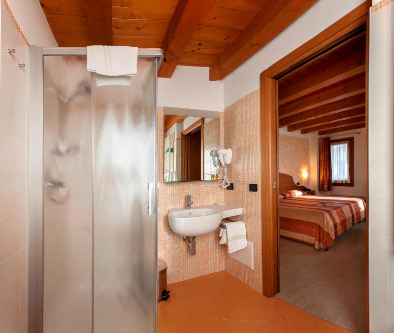 Triple Room image 2
