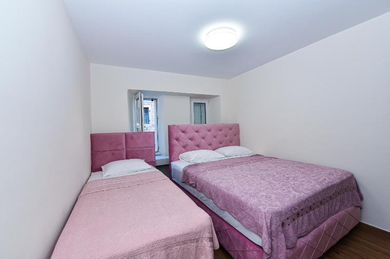 Apartment with Sea View image 4