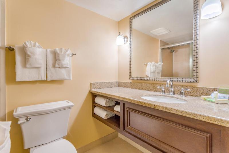 Queen Room with Sea View image 3