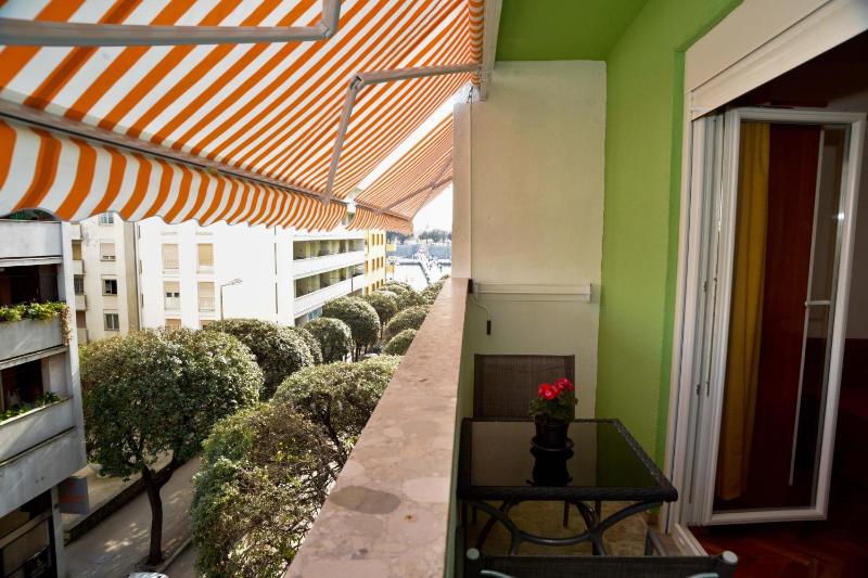 Double Room with Balcony and Sea View image 1