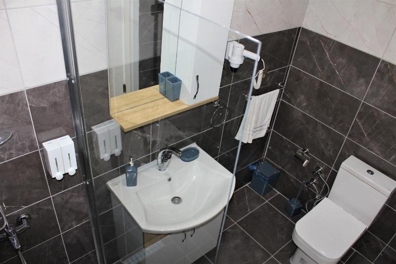 Budget Triple Room image 4