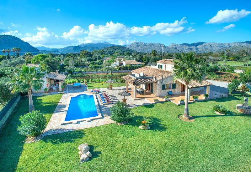 Villa image 3