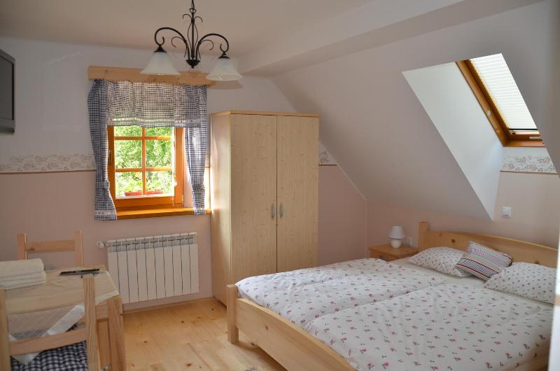 Double Room image 3