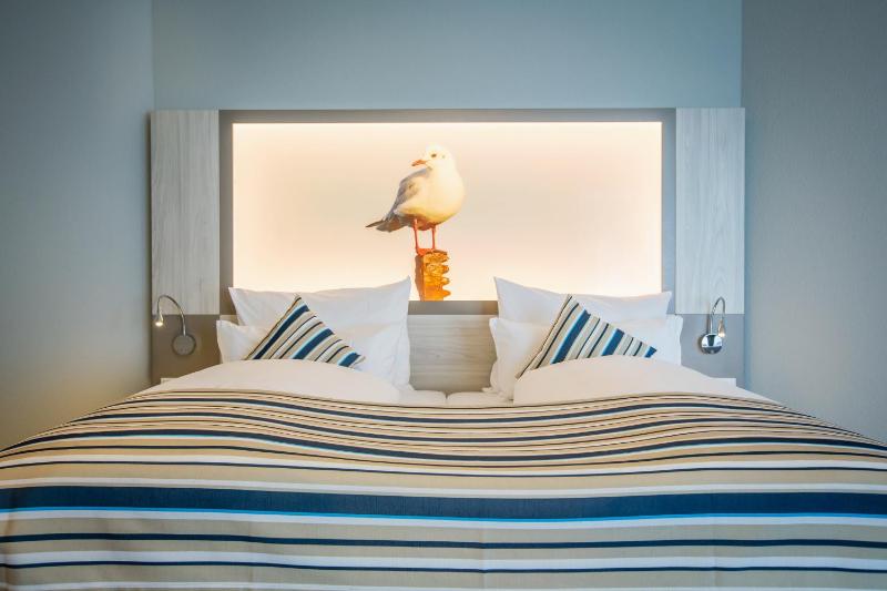Standard Double Room image 4