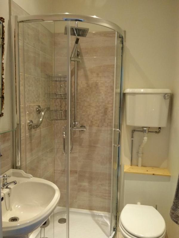 Single Room with Sea View image 3