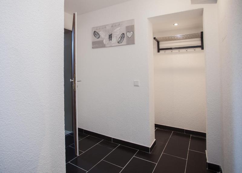 Studio Apartment image 3