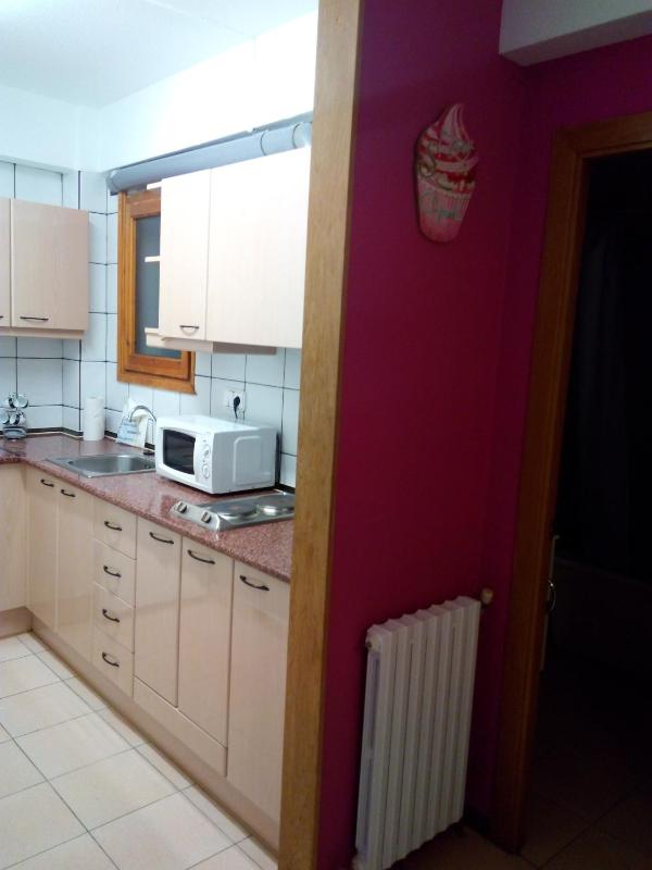 Interior One-Bedroom Apartment (3 Adults) image 3