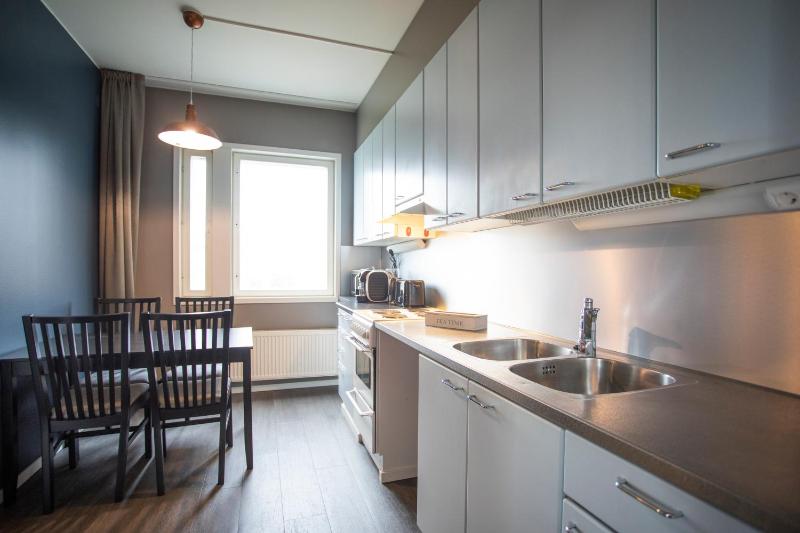 Deluxe Family Suite with Balcony image 4