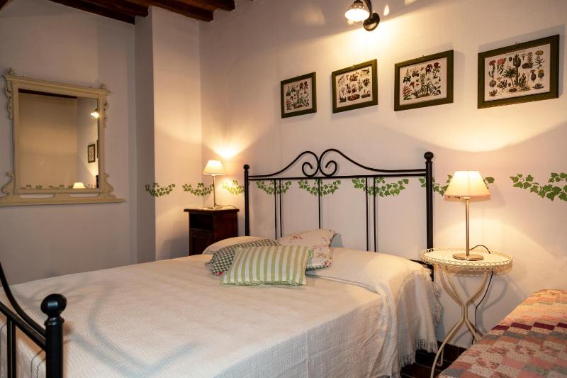 Comfort Triple Room image 4