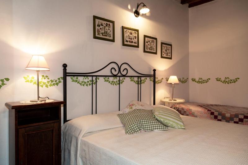 Comfort Triple Room image 3